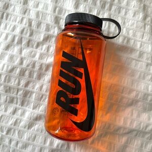 Nike Nalgene 32oz Water Bottle